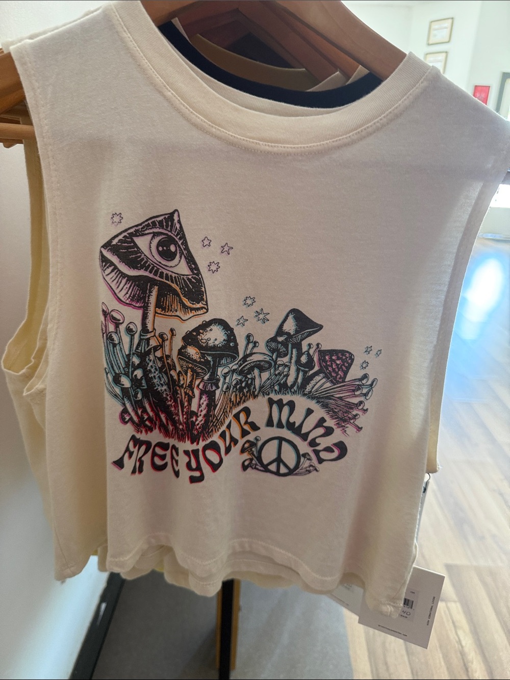 NWT Spiritual Gangster Free Your Mind Crop tank cream